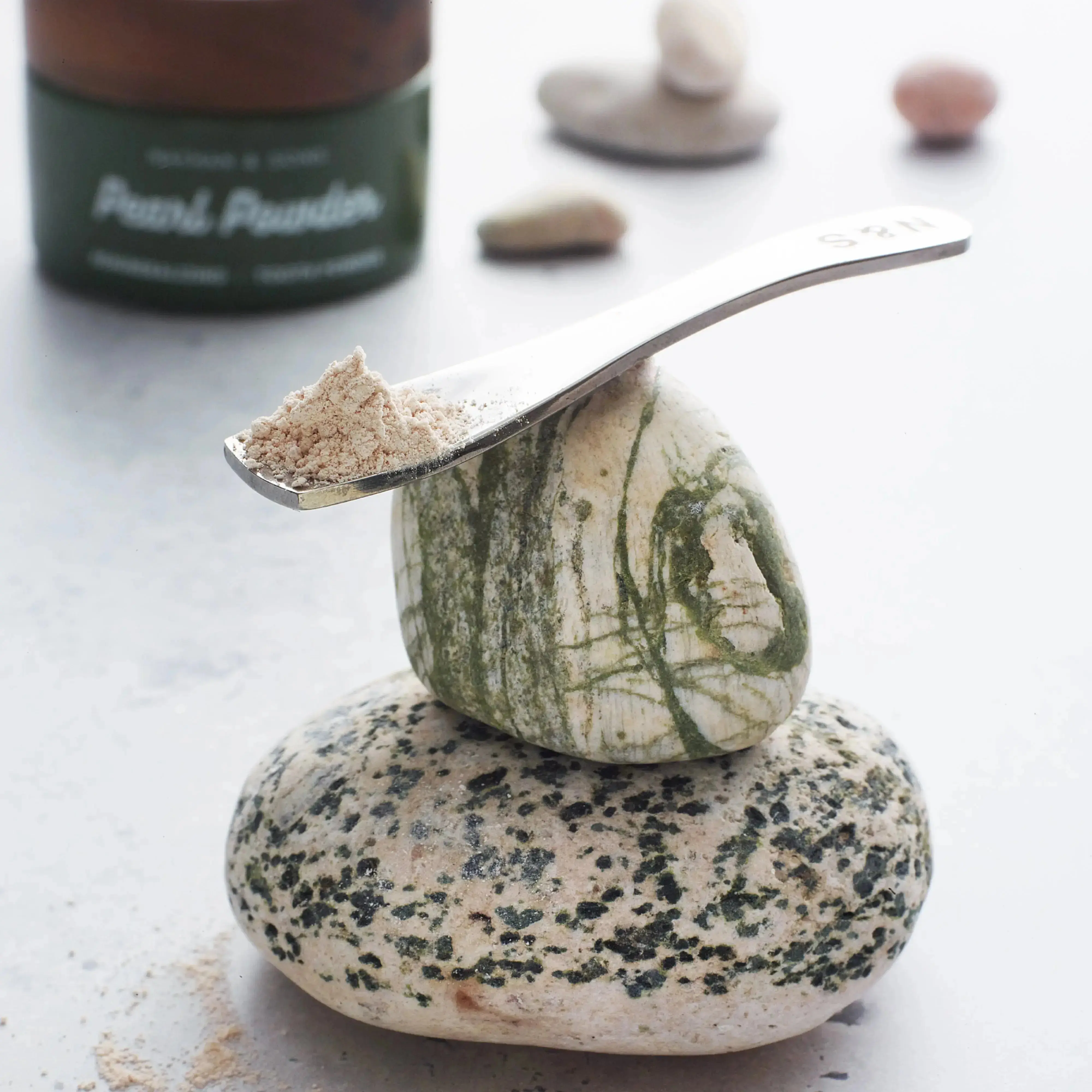 Pearl Powder Spoon - Image 5